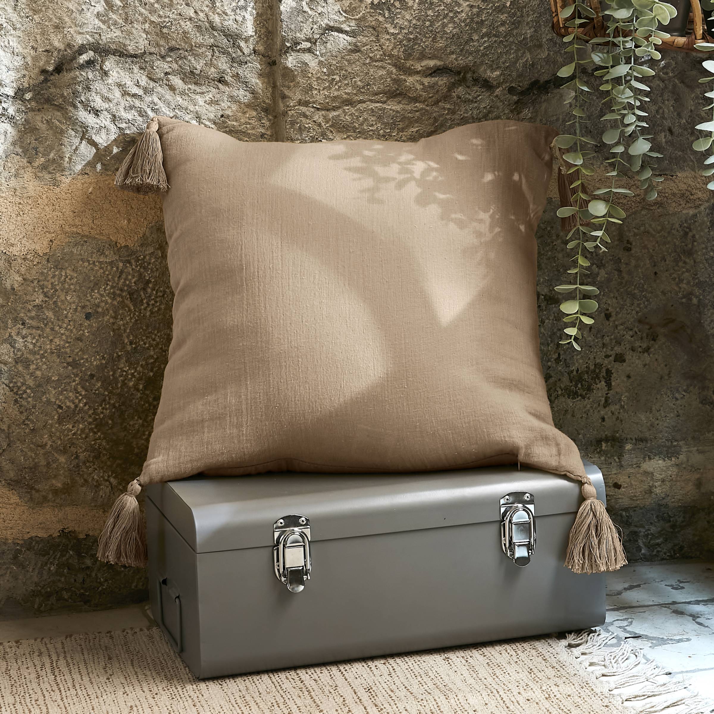 Taupe muslin cushion