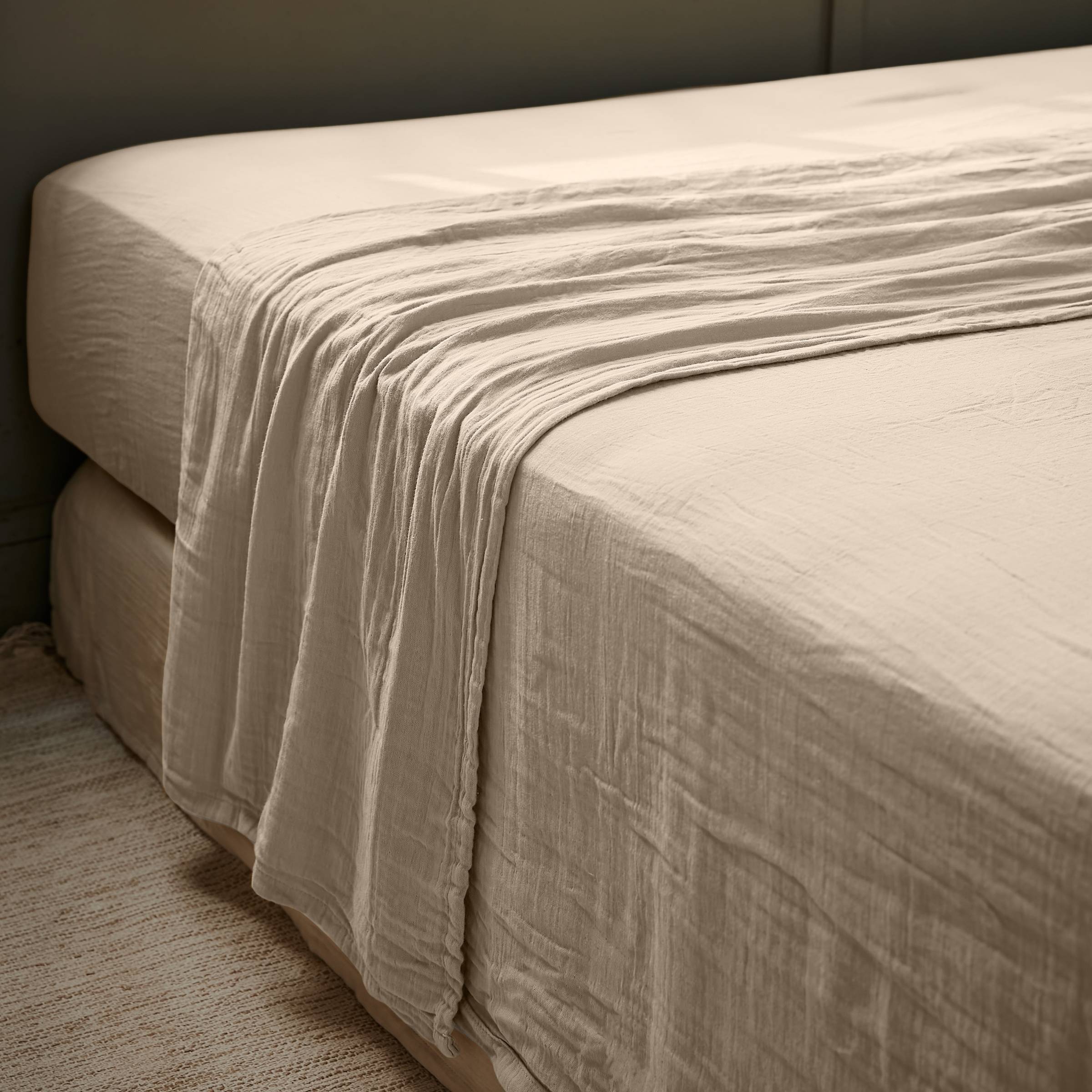 Taupe muslin flat sheet