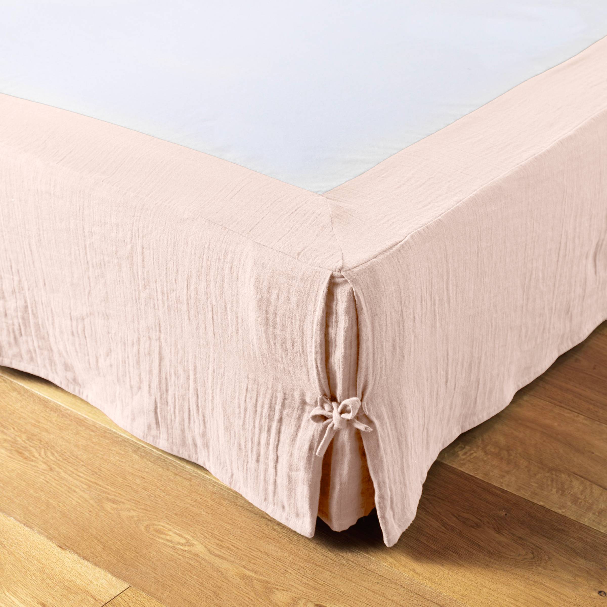 Marshmallow muslin bed skirt