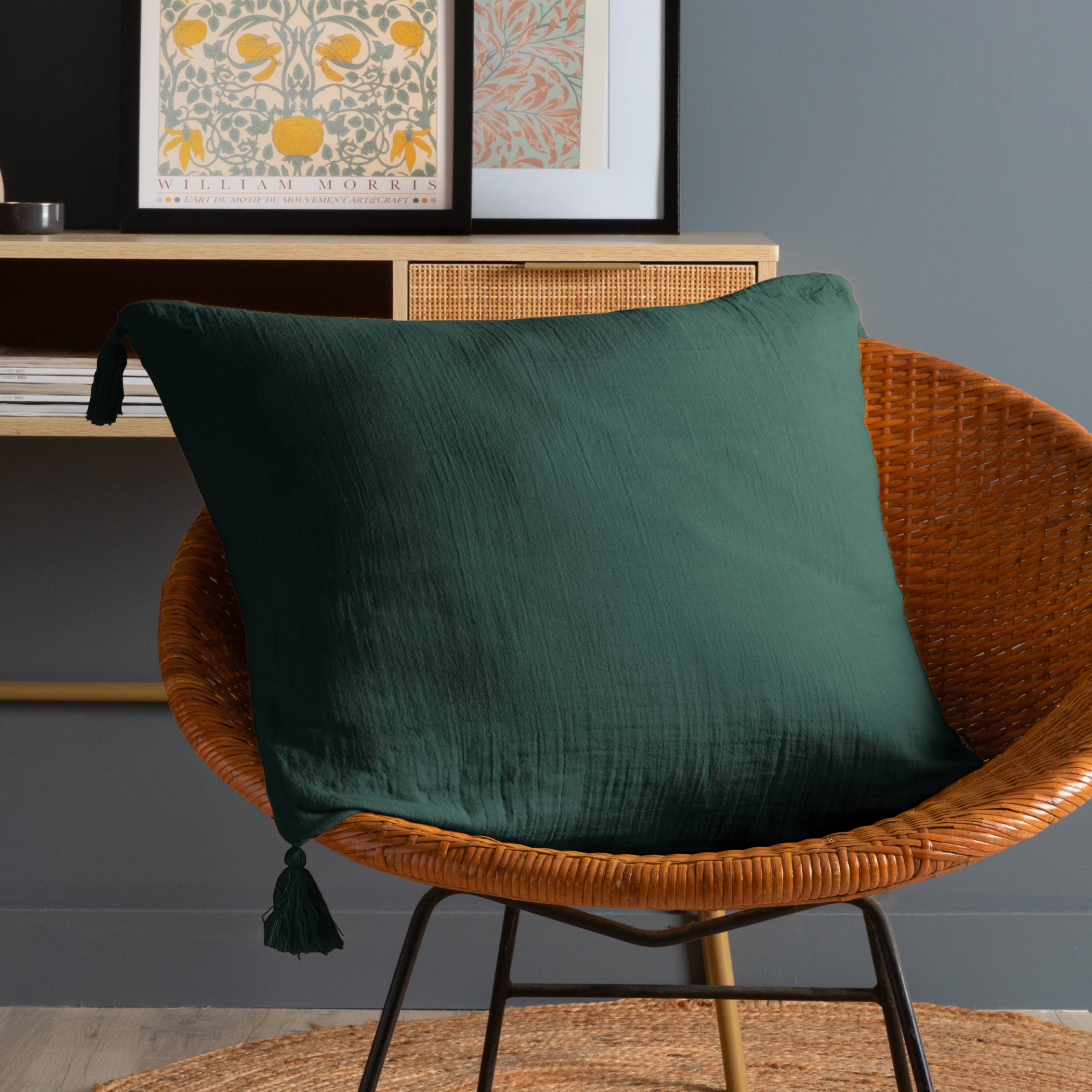 Fir green muslin cushion