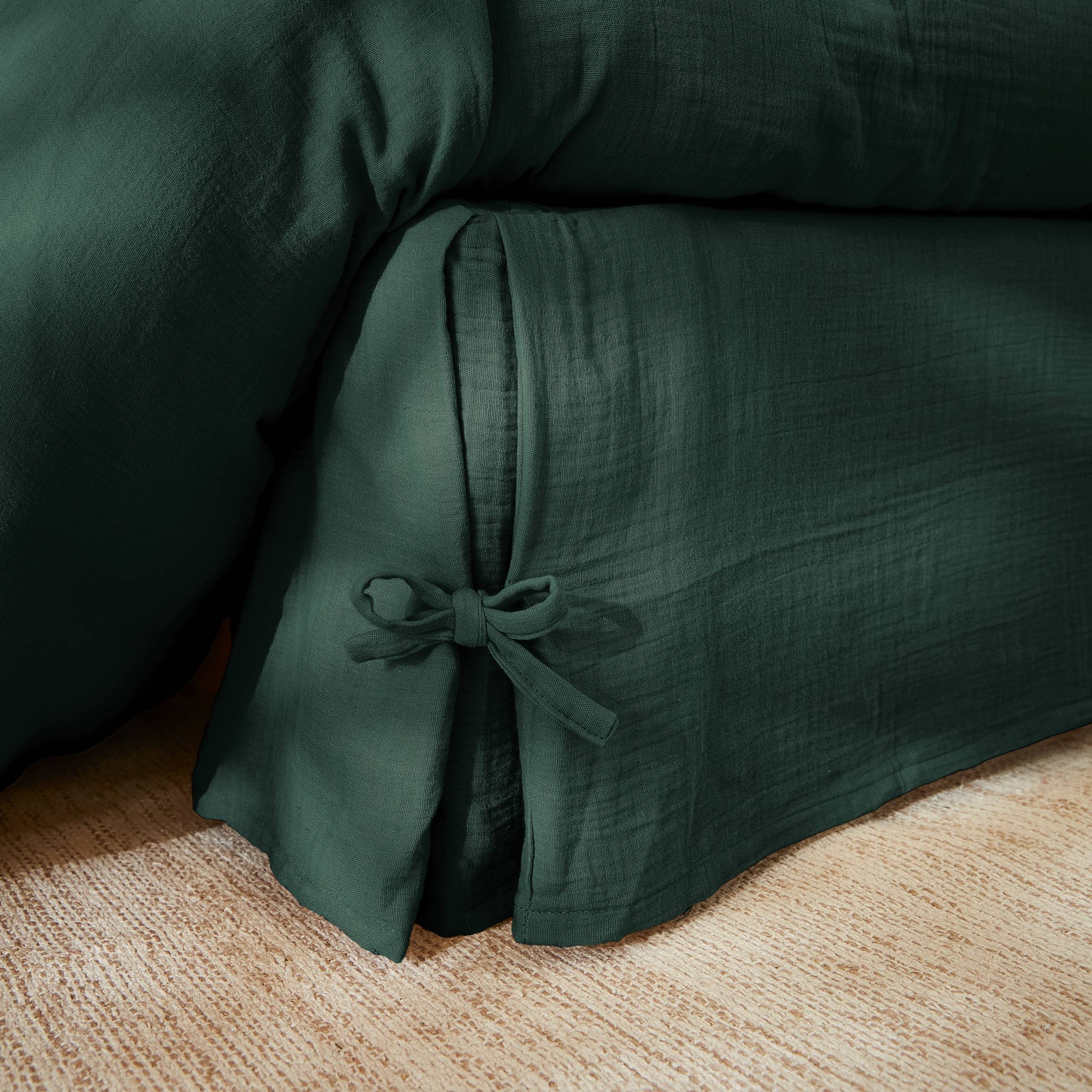 Fir green muslin bed skirt