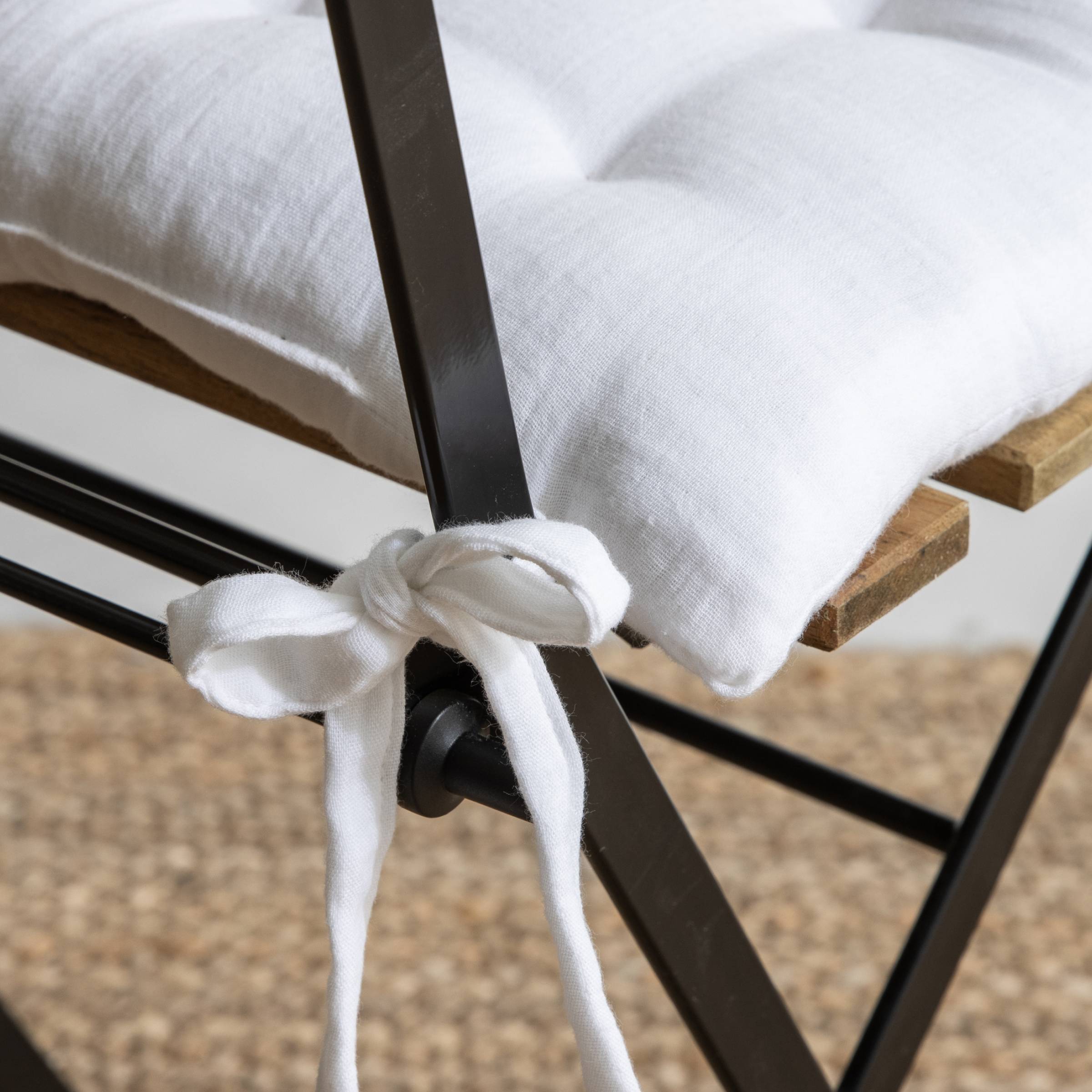 Chantilly muslin chair cushion