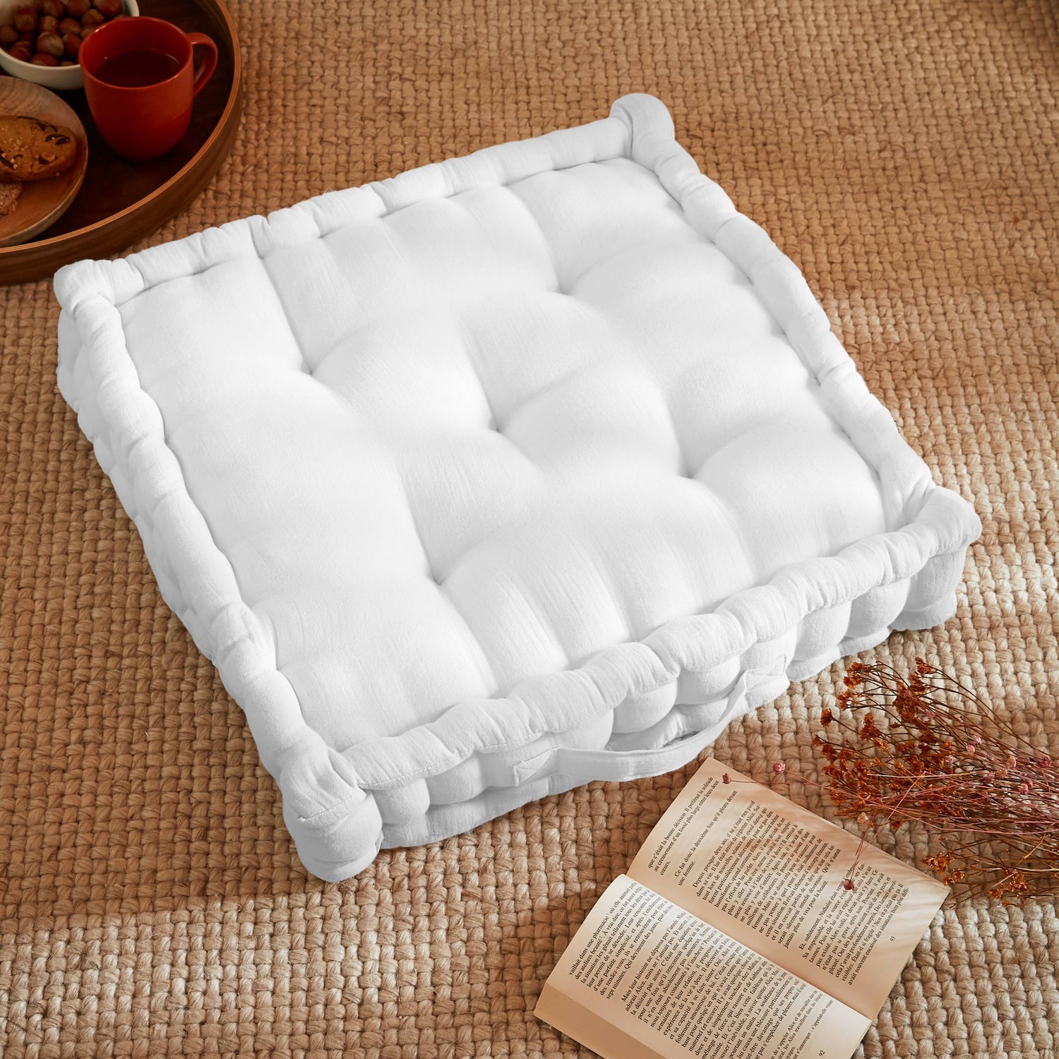Chantilly muslin floor cushion