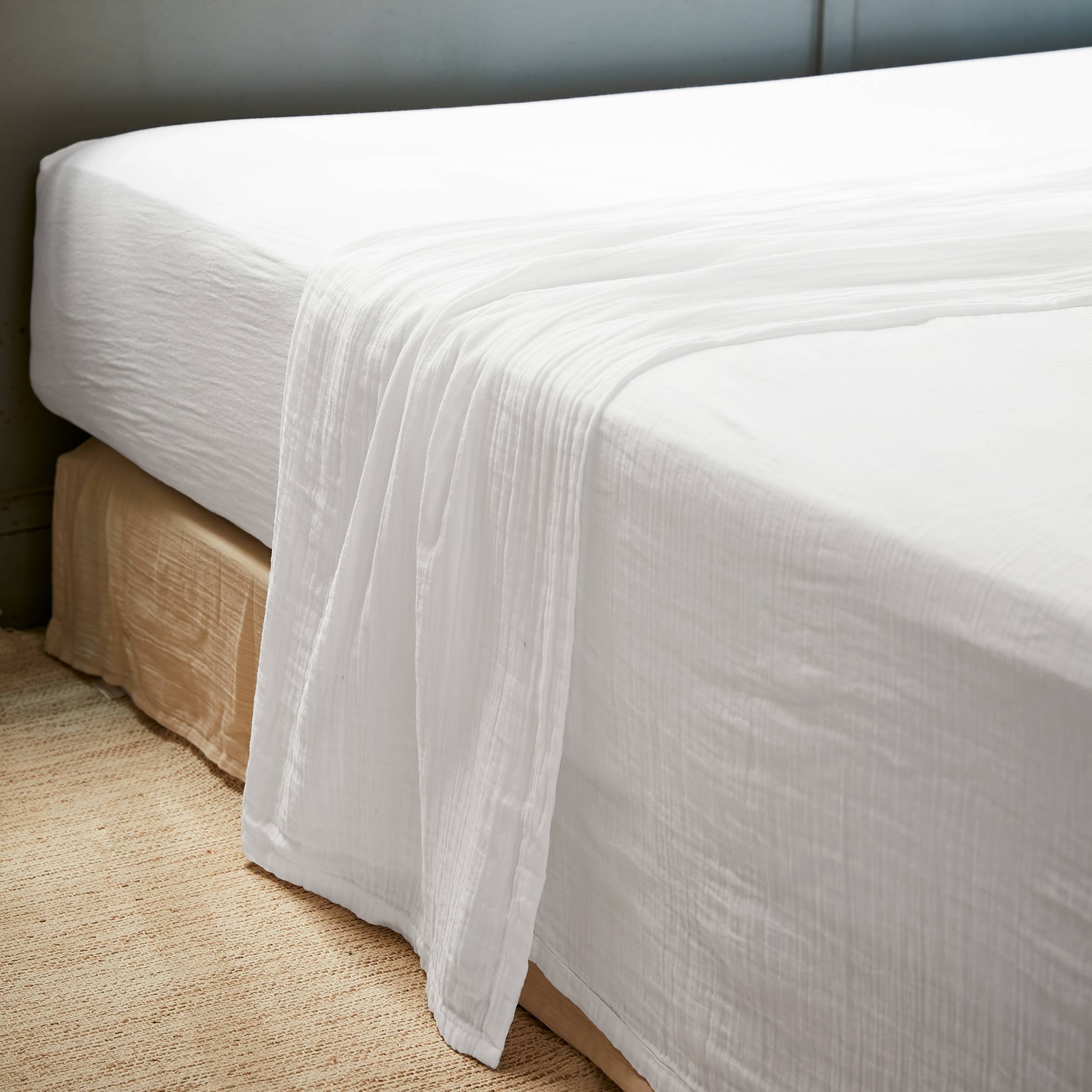 Chantilly muslin flat sheet