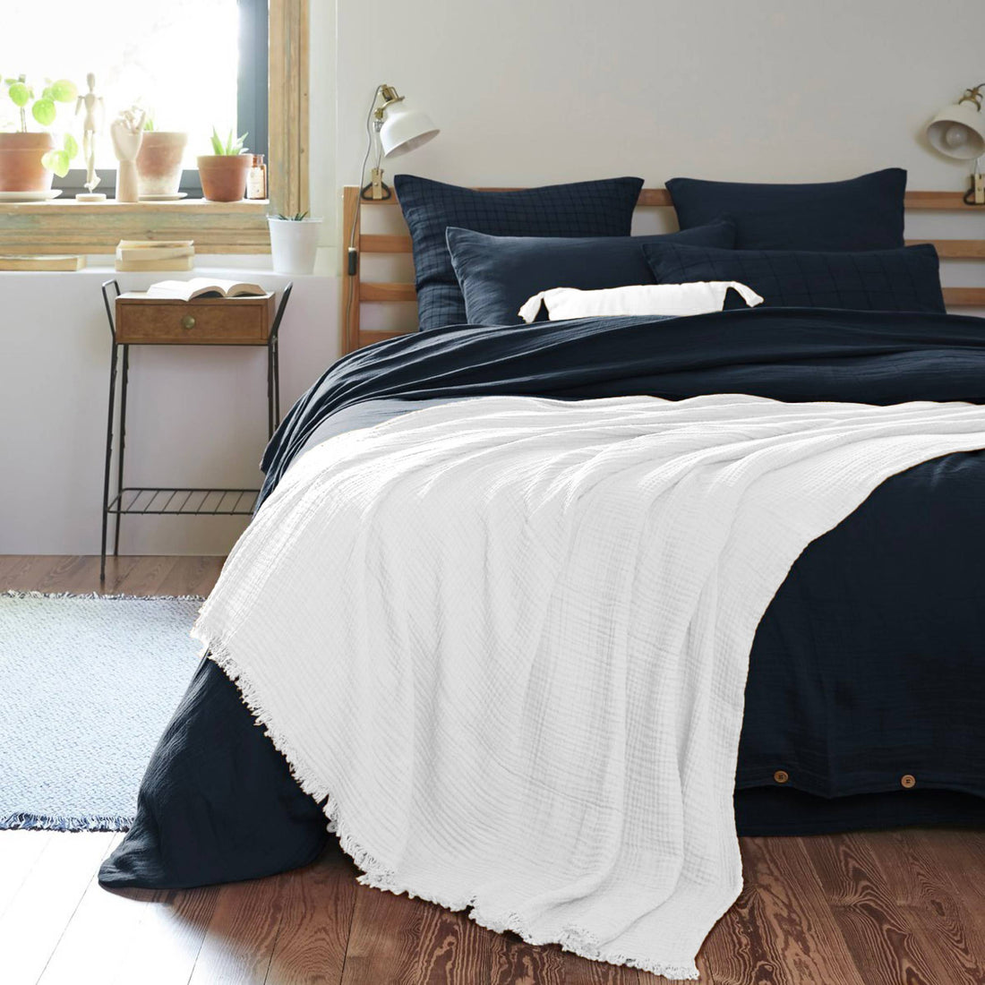 Chantilly muslin throw