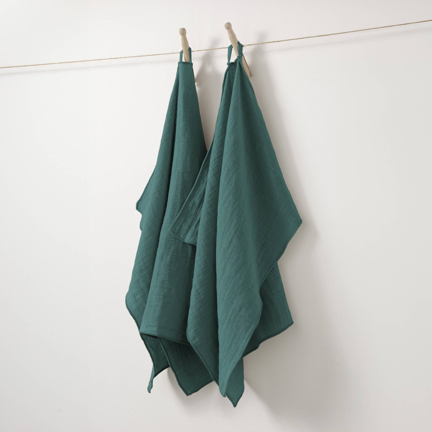 Duck blue muslin hand towel - set of 2