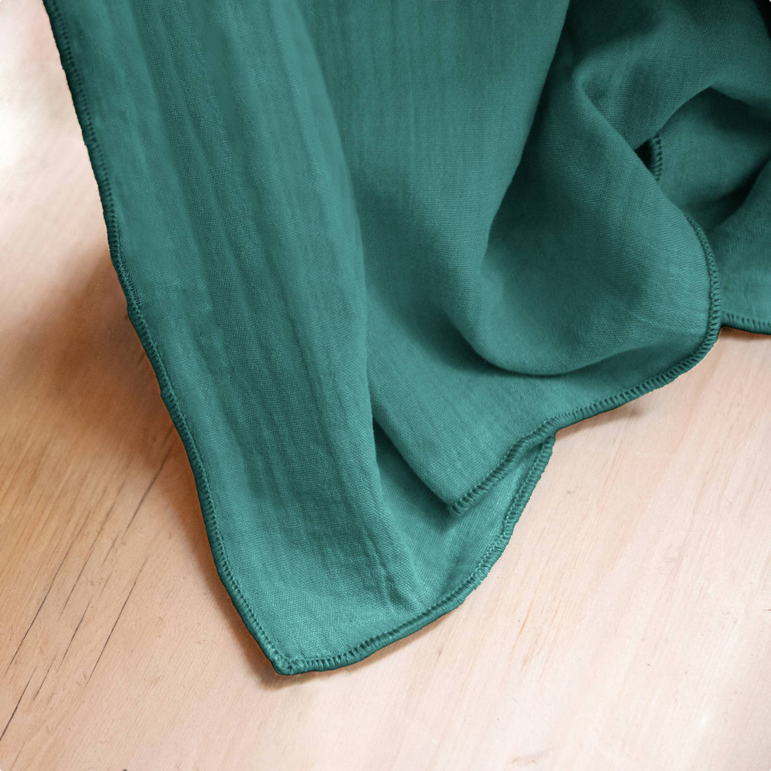 Duck blue rectangular muslin tablecloth