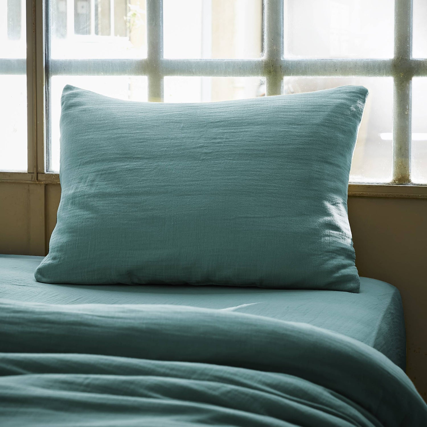 Duck blue muslin pillowcase