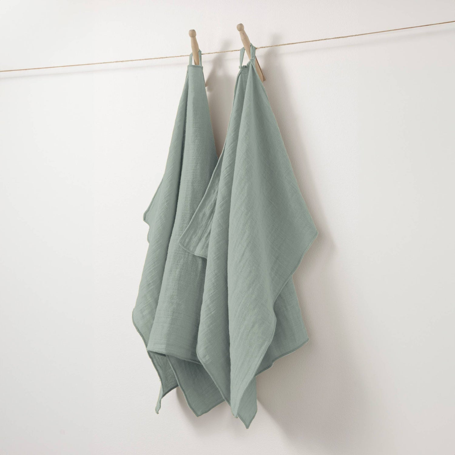 Eucalyptus green muslin hand towel - set of 2