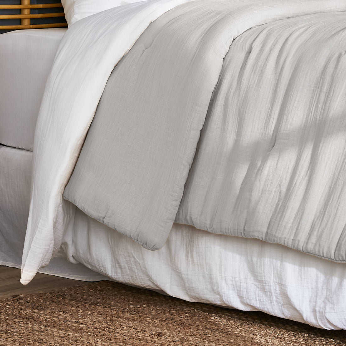 Cloud muslin bedspread