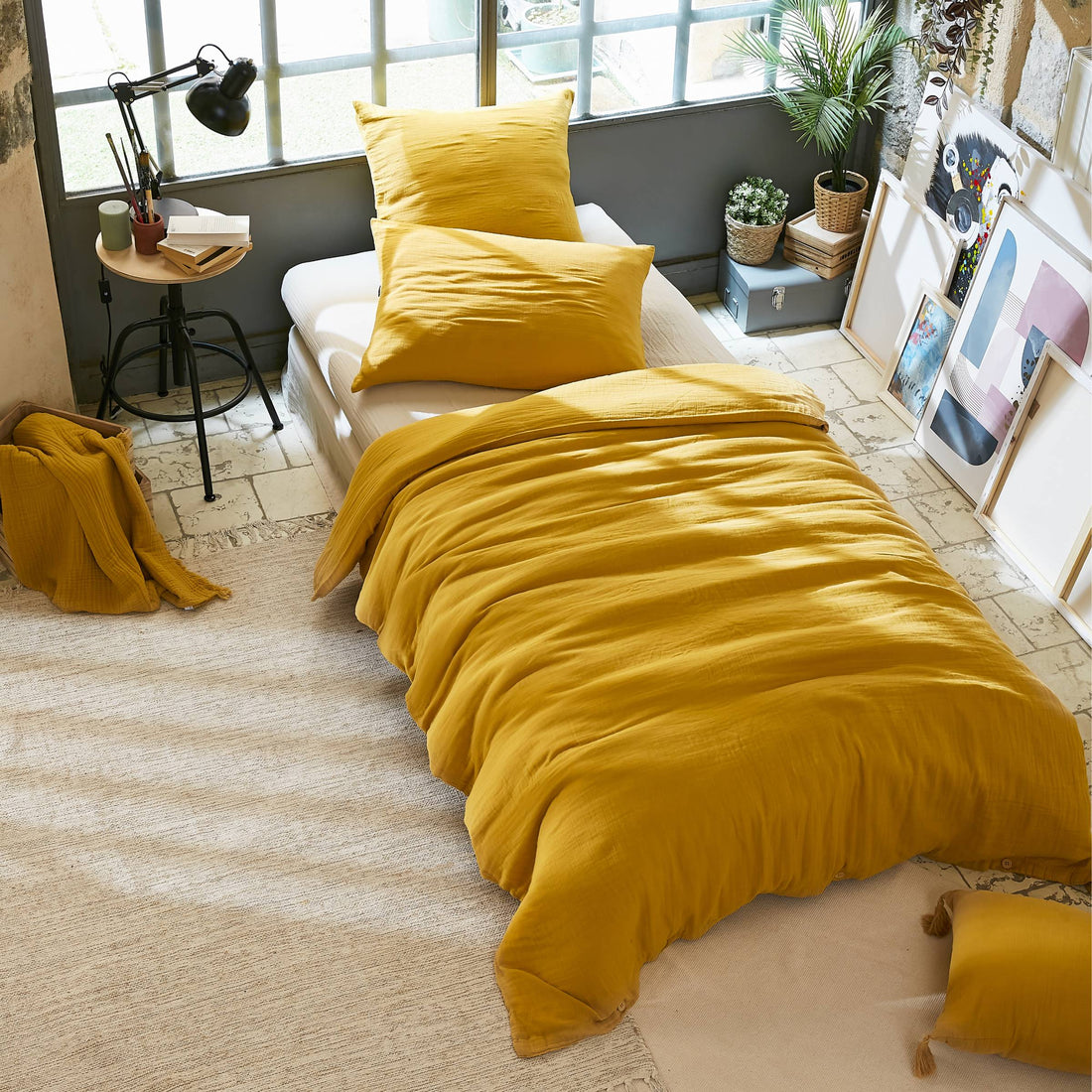 Saffron bedding set