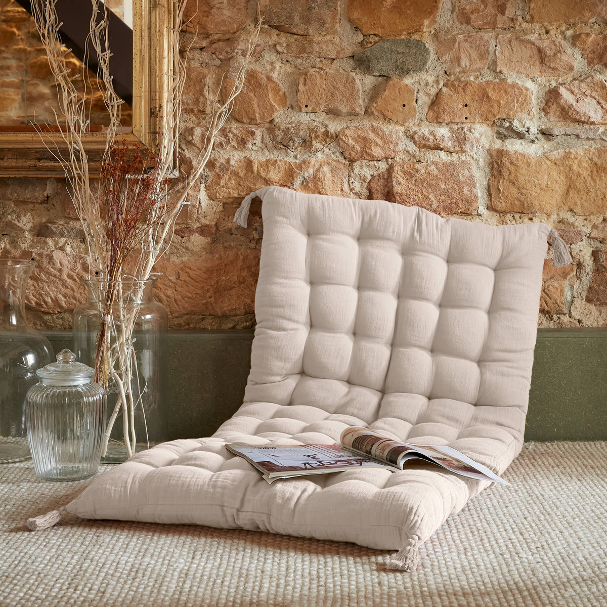 Beige muslin floor mattress