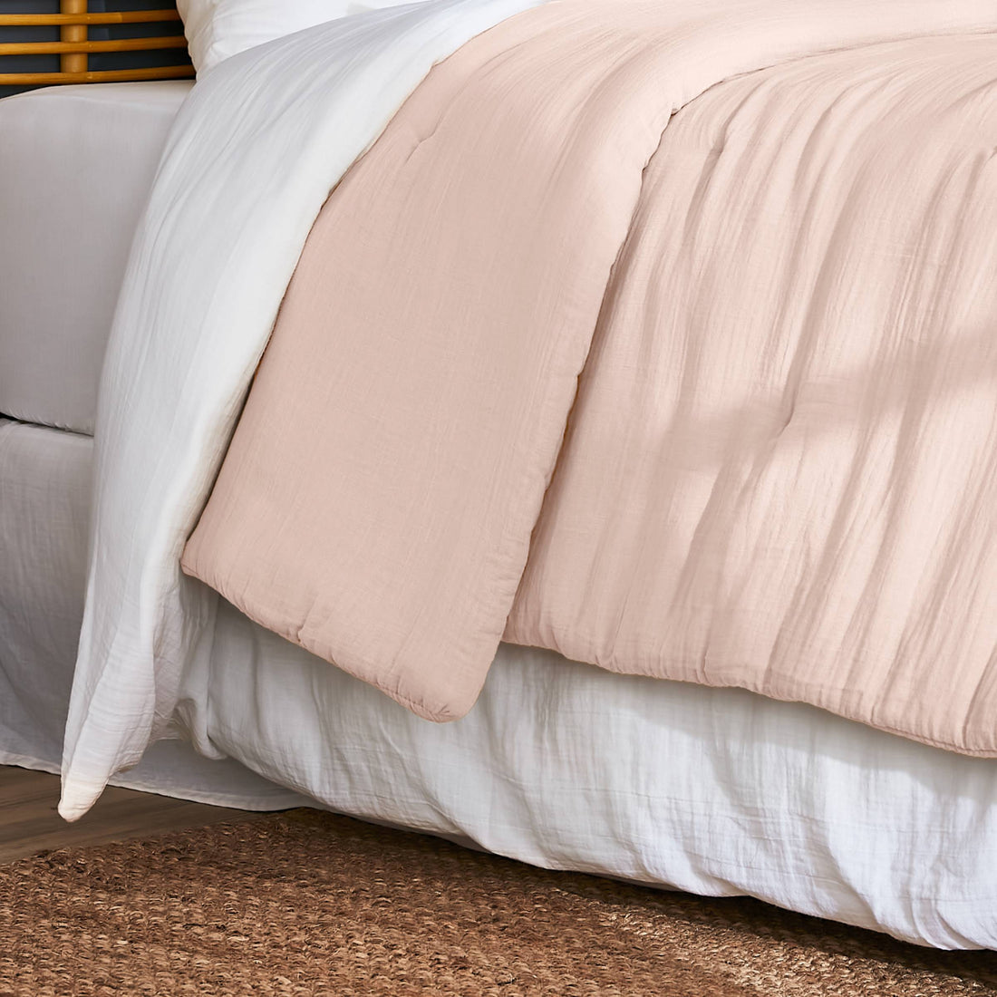 Marshmallow muslin bedspread