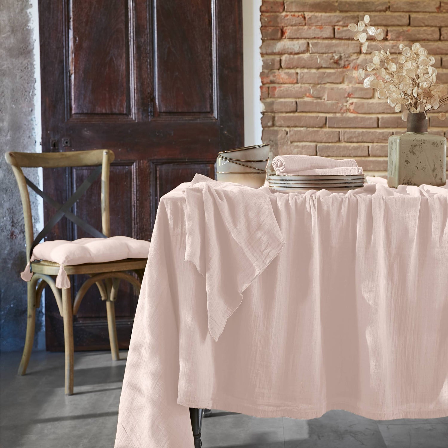 Marshmallow rectangular muslin tablecloth