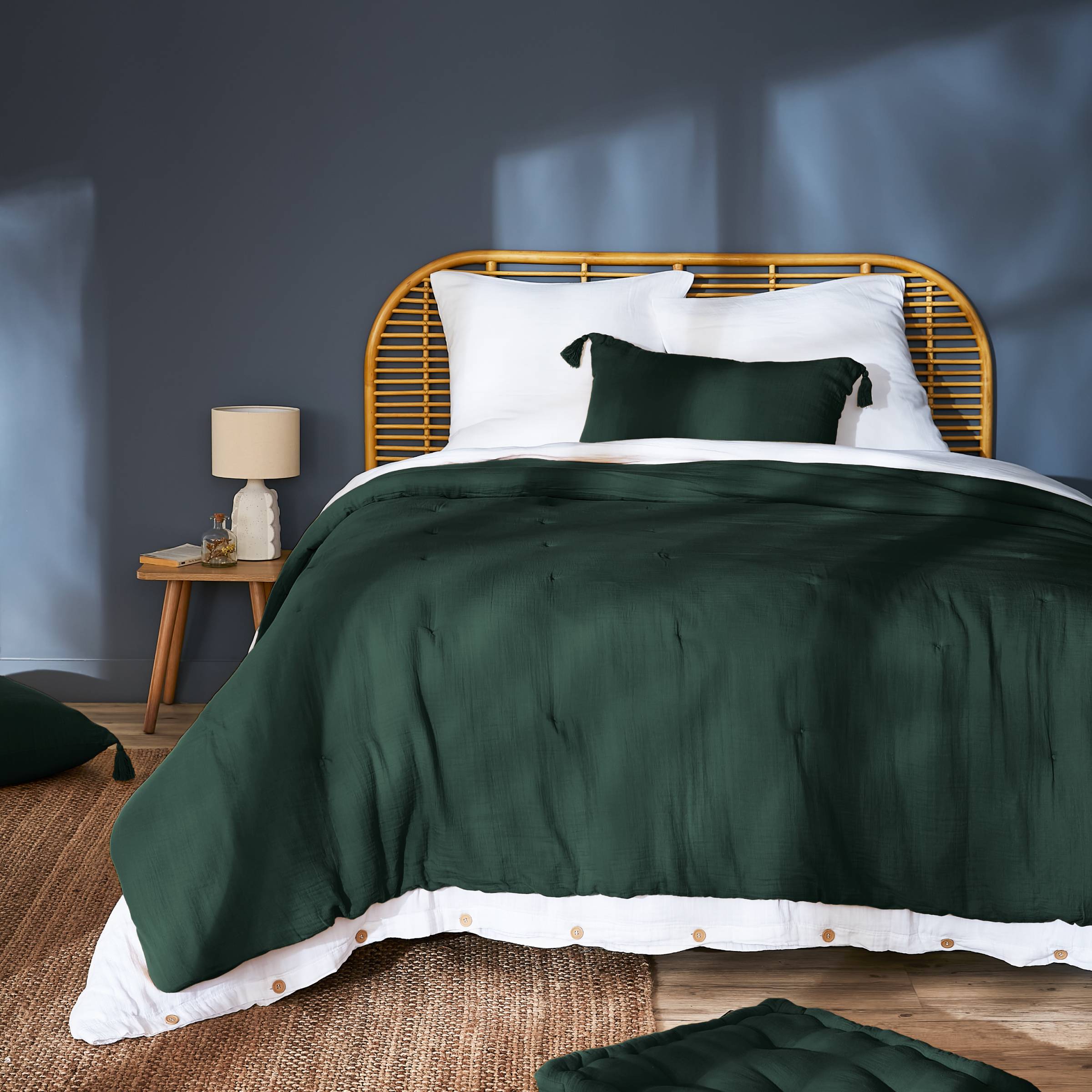 Fir green muslin bedspread