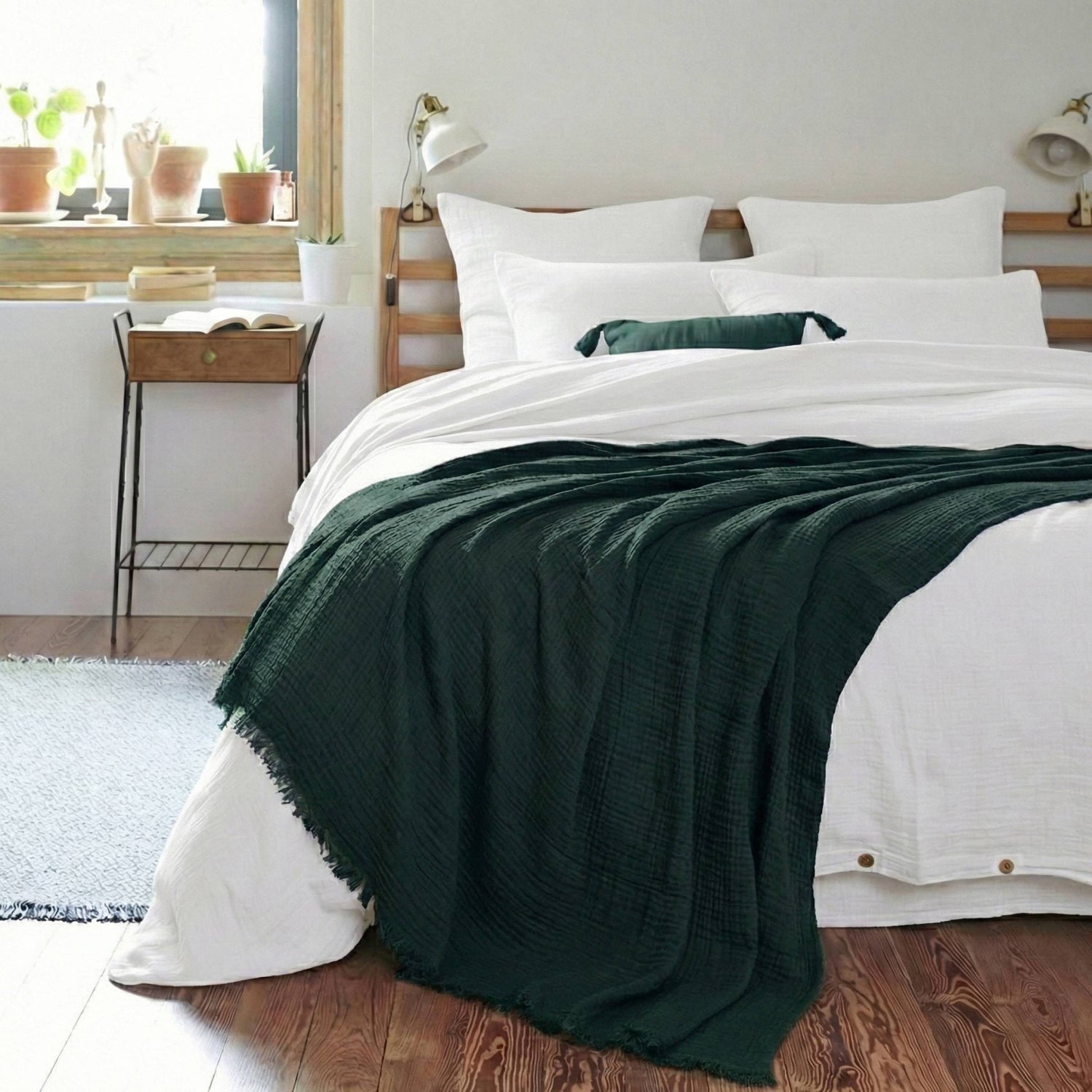 Fir green muslin throw